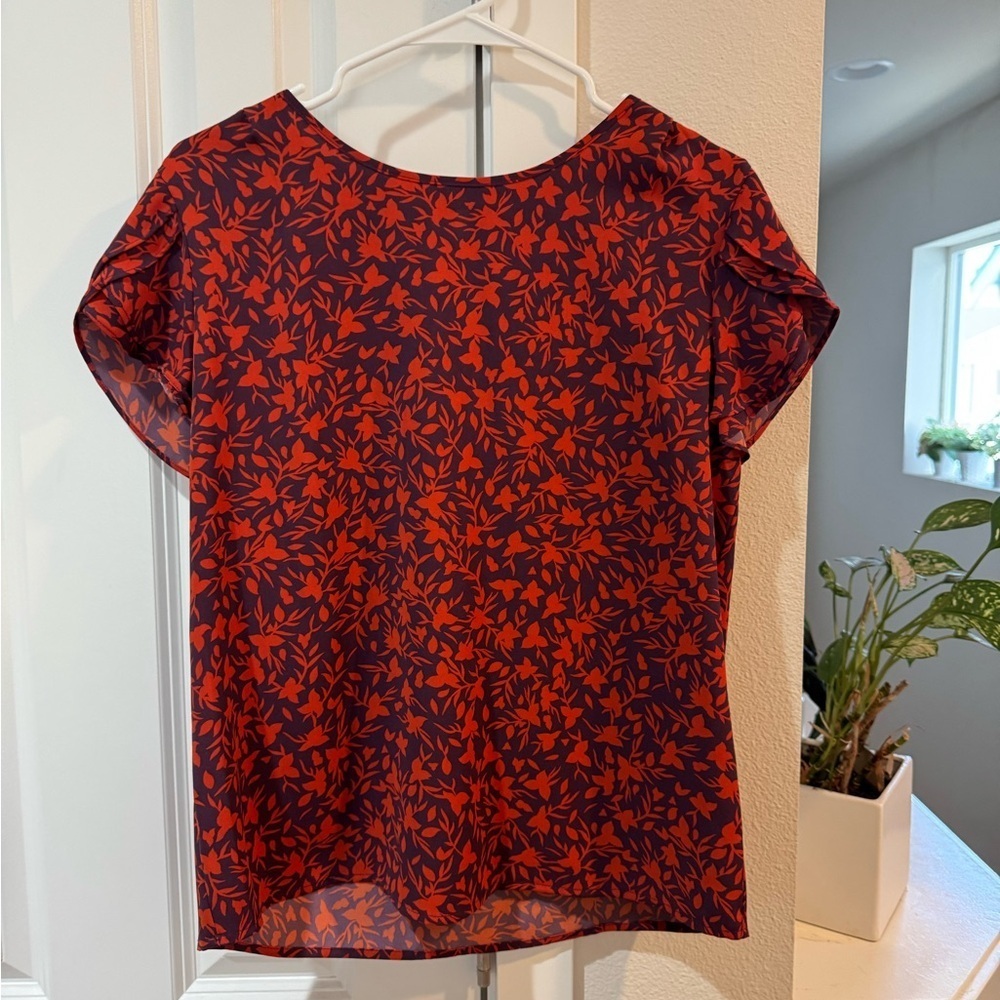 Floral Red Women's Top - Picture 1 of 3